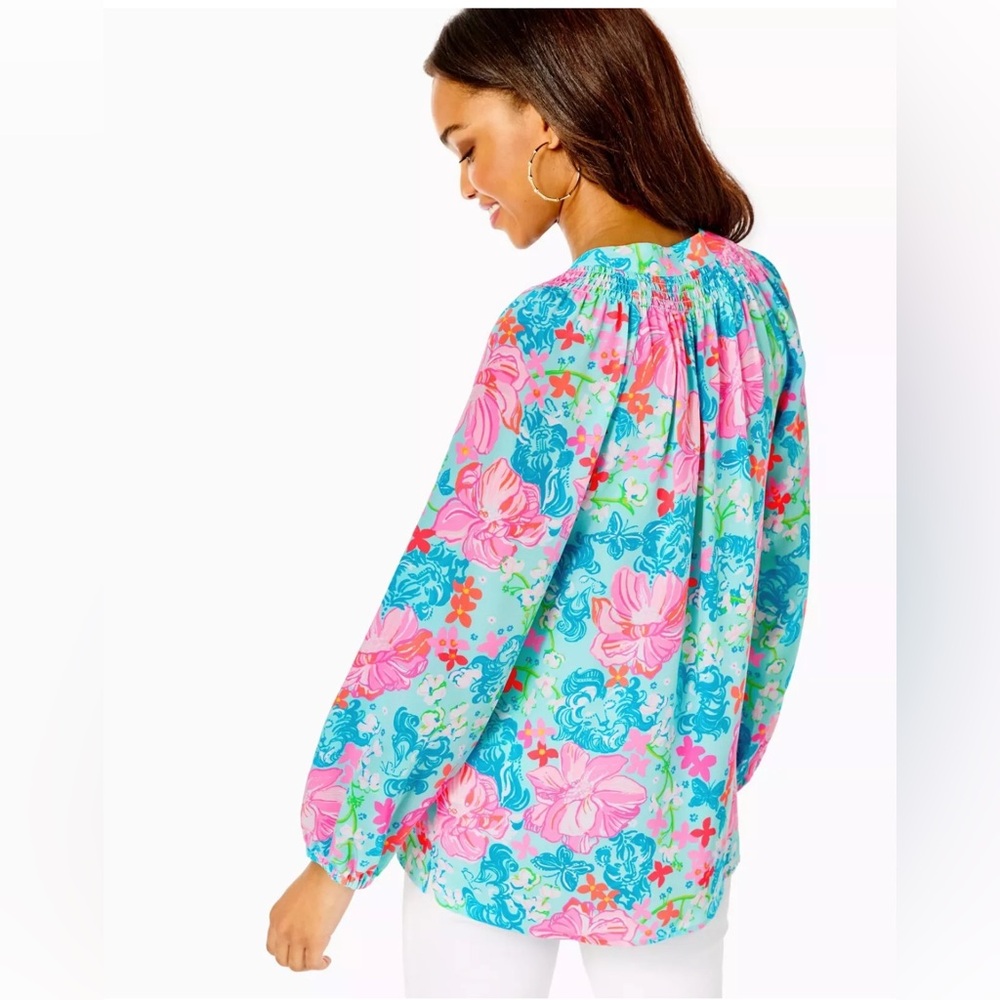 LILY PULIITZER | Elsa Floral Silk Top Surf Blue Luscious Lions Size M - Picture 3 of 11